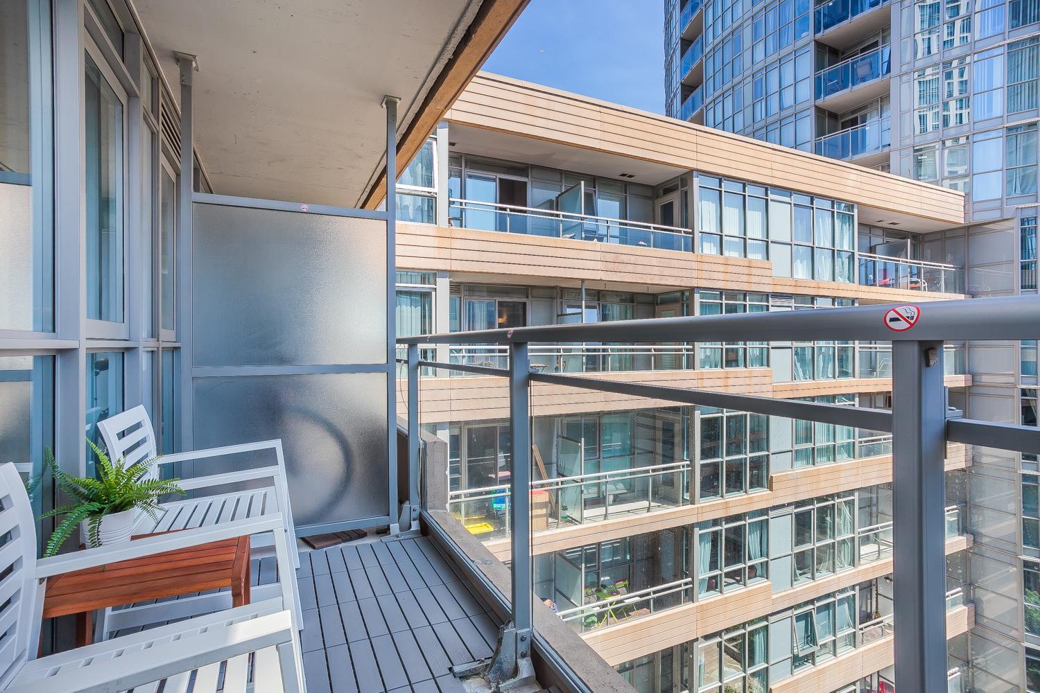 Cozy 2Br Close To Cn Tower & Harbourfront Toronto Exterior foto